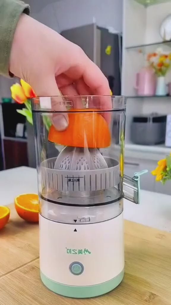 Portable Citrus Squeezer & Presser